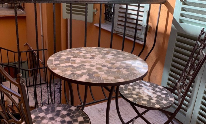 Quartier du Port Apartment | Cozy Retreat by the Port of Nice - Family & Pet Friendly