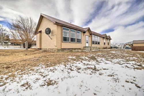 Cody House | Inviting Cody Vacation Home with Mountain Views & Hot Tub