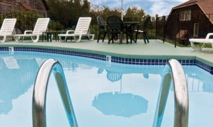 Jamestown Resort | Cozy Condo with Resort Pool, Hot Tub & Free Parking
