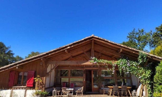 Maremne Adour Cote Sud House | Unique Converted Barn with Pet-Friendly Amenities
