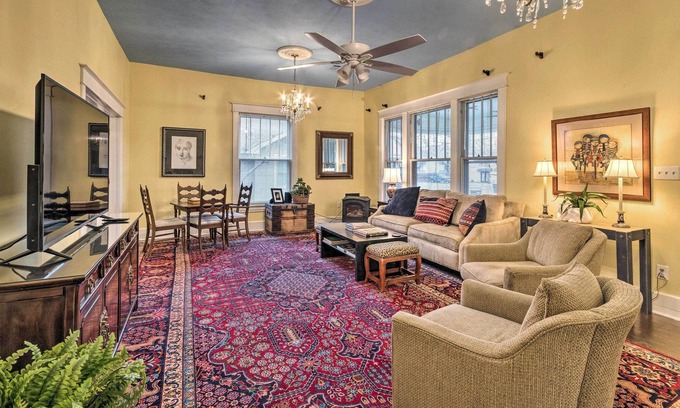 Conway Cottage | Charming Conway Home w/ Yard - Walk to Dtwn!