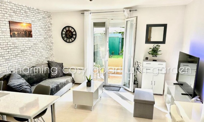 Claye-Souilly Apartment | Inviting Apartment with Garden & Free Parking - Rated 9.4
