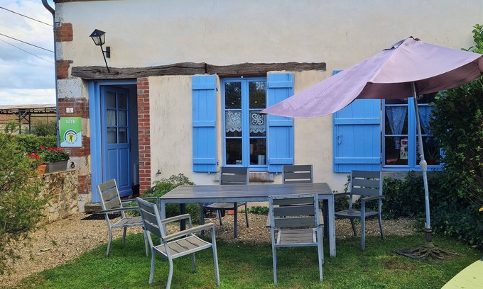 Beaulieu-sur-Loire Cottage | Inviting Gite Beaulieu-sur-Loire with Fantastic Amenities