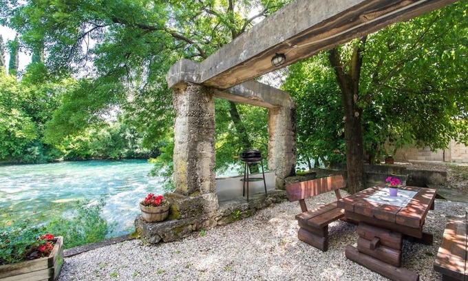 Blagaj House | Idyllic Cottage with Ocean View and Private Beach Access