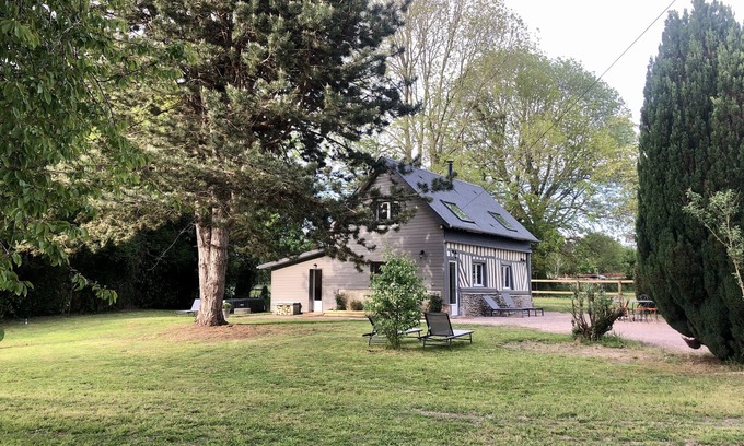 Saint-Hymer Cottage | Pet-Friendly Cottage with Pool & Spa - Guest Rated 10/10