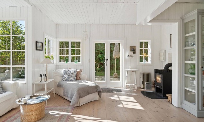 Hornbaek House | Cozy Cottage Steps from the Beach with Oceanfront Views