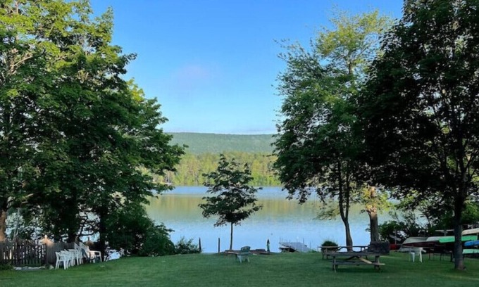 Lenox Dale Cottage | Charming cottage in private lakeside community. Walking distance to Tanglewood.