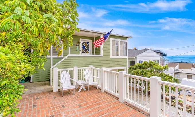 South Laguna House | Cozy Beach Cottage with Ocean Views and Family-Friendly Amenities