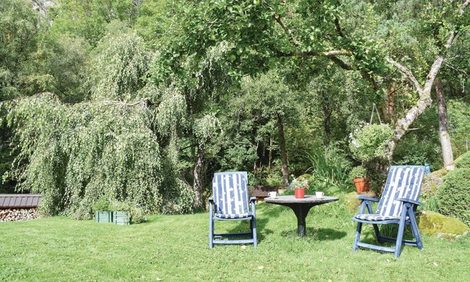 Kvinnherad House | Secluded Cottage with Spa, Lake Views & Family Amenities