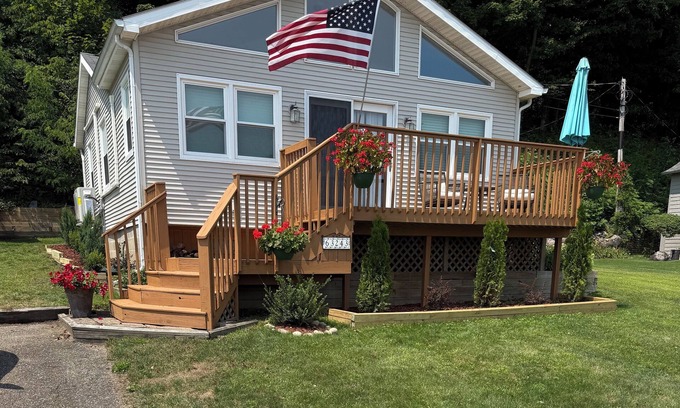 Vandalia Cottage | Charming cottage on Crystal Clear Birch Lake - Perfect getaway