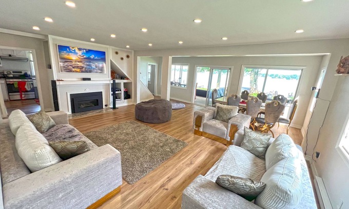 Orillia Villa | Charming Cottage on Lake Simcoe