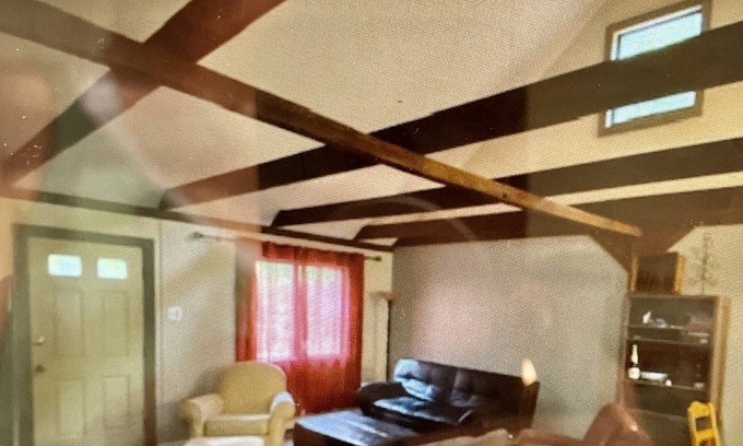 Sister Lakes Cottage | Idyllic Cottage Steps from Lake, Pet & Child Friendly