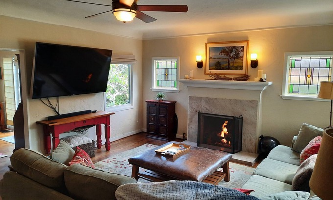East San Roque House | Ultimate Oceanfront Cottage Steps from Local Attractions