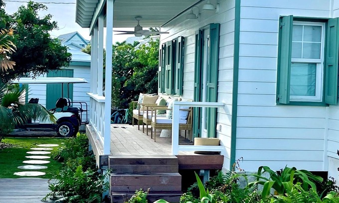 Lubbers Quarters Cay Cottage | Charming Cottage w/pool- in the highly desired settlement