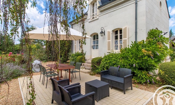 La Menitre Cottage | Relaxing Gite La Ménitré with Pool & Spa for 4 Guests