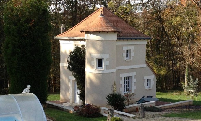 Ange Cottage | Cozy Gite Angé: Ideal for Couples with Spa & Kitchen Access