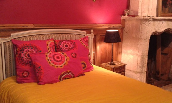 Condat-sur-Trincou House | Idyllic Country House Retreat Near Brantome with Spa Access