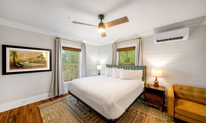Historic Downtown Apalachicola Apartment | Cozy King Bedroom: Newly Renovated & Centrally Located