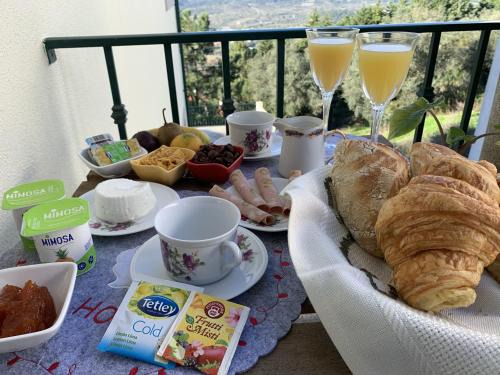 Coimbra Bed & Breakfast | Cozy Studio with Private Terrace at Casinha da Amoreira
