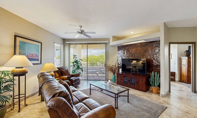 Rancho Vistoso Condo | Pet-Friendly Condo with Pool, Hot Tub & Top Guest Rating