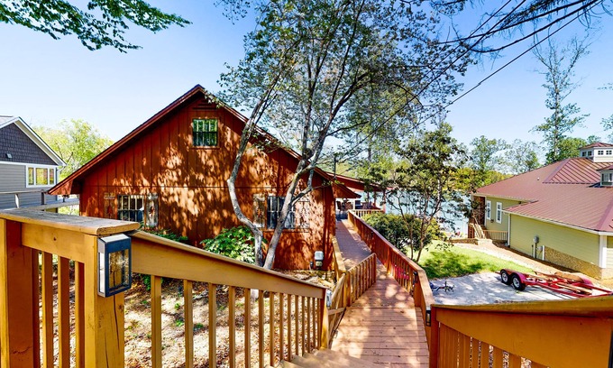 Big Creek House | Dog-Friendly Lakefront Retreat with Hot Tub & Firepit