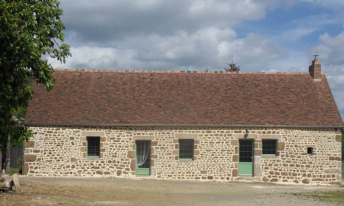La Baroche-sous-Luce Cottage | Experience Gite La Baroche-sous-Lucé: 10/10 Guest Rated Stay