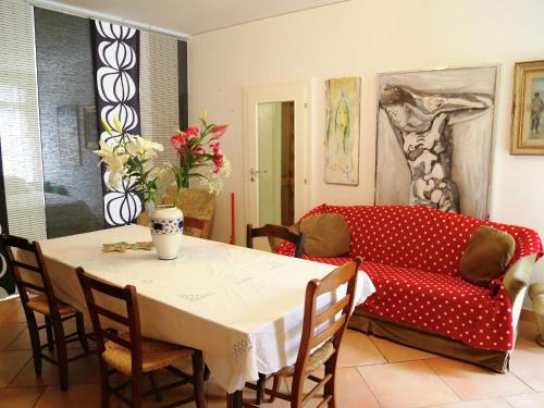 Modigliana Apartment | Relaxing Apartment in Modigliana with Pool and Pet-Friendly
