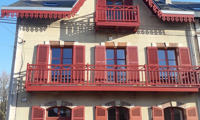 Courseulles-sur-Mer House | Family-Friendly House with Garden, Steps from D-Day Beach