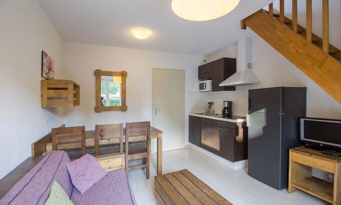 Aureilhan Apartment | Family Apartment with Pool and Ocean View in Aureilhan