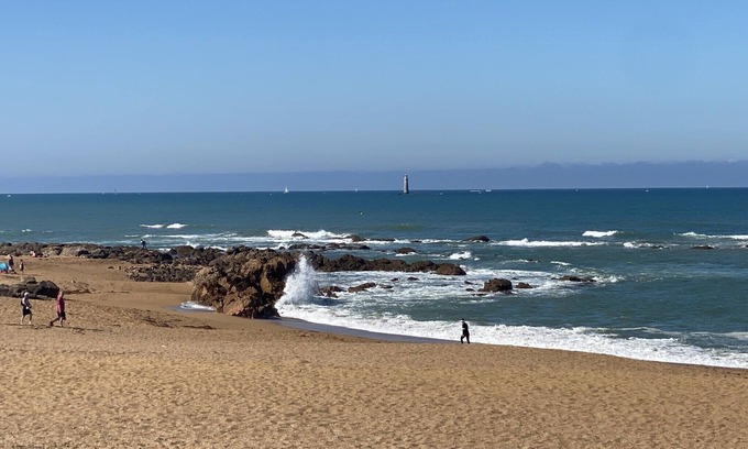 Les Sables d'Olonne House | Ideal Fisherman's House with Oceanfront Views in La Chaume