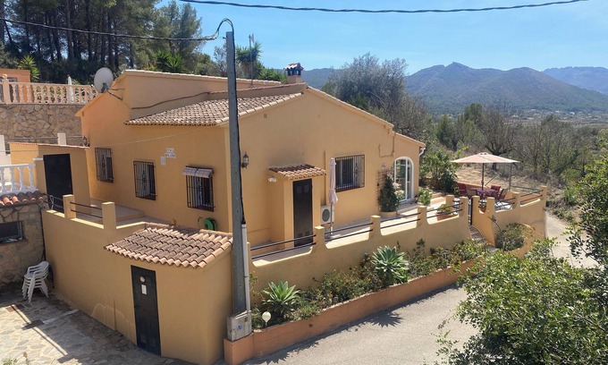 Lliber House | Relax at Finca Rolando: Private Pool & Ocean Views Await