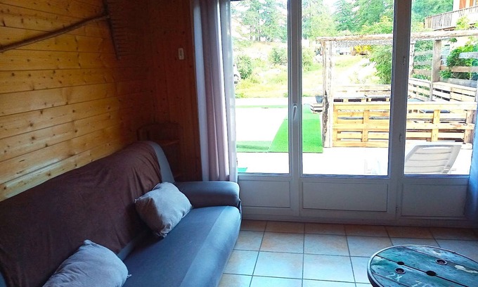 Monetier-les-Bains Ski Chalet | Inviting Chalet Le Monêtier-les-Bains: 2 Bedrooms & Spa