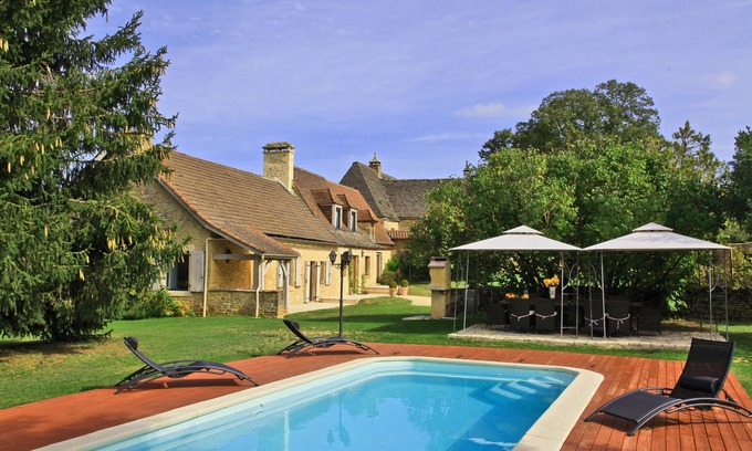 Marcillac-Saint-Quentin House | Idyllic Perigord Noir Retreat with Pool & Spa Amenities