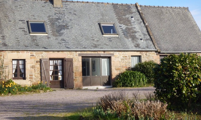 Louannec House | Renovated Gîte with Ocean View, Steps from the Beach