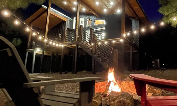 Broken Bow Cabin | Tranquil Hideaway with Breathtaking Lake Views & Hot Tub