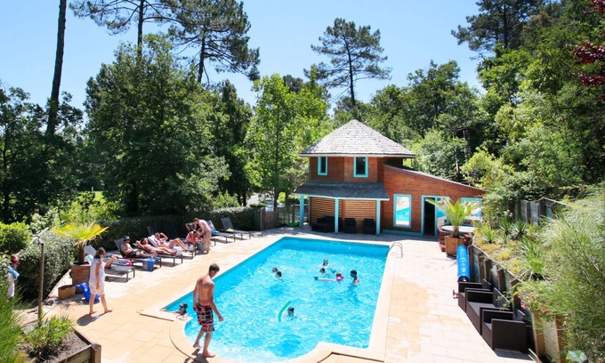 Messanges Cottage | Inviting Gite with Pool, Jacuzzi & Ocean Views for 4