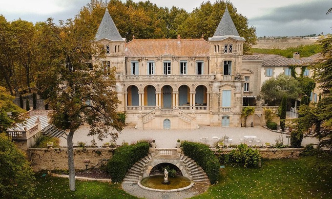 Nezignan-L'Eveque Apartment | Quaint Gîte Nestled Amidst Scenic Vineyards