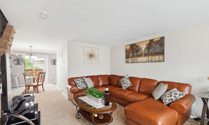 Secane Apartment | Elegant Glenolden Apartments: Family-Friendly with Top Ratings
