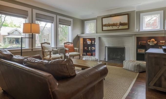 Grosse Pointe Apartment | Charming Grosse Pointe Flat in The Village