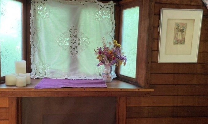 Corvallis House | Charming Gypsy Caravan in private yard near university, downtown and river park
