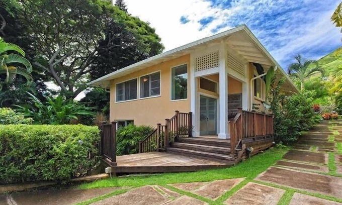 Coconut Grove Apartment | Last Minute Escape: Hale Mokolea with Ocean View Awaits