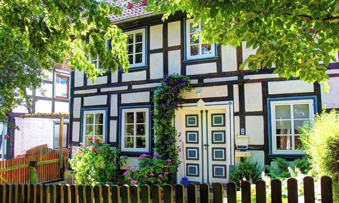 Schnedinghausen House | Delightful Half-Timbered House with Ocean View & Pool