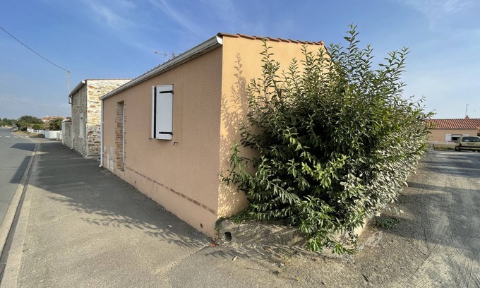 Olonne-sur-Mer House | Conveniently Located Home with Family and Pet-Friendly Perks