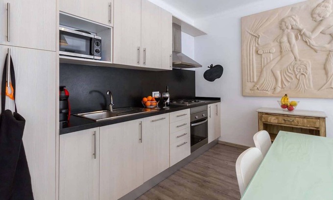 Cala San Vicente Apartment | Charming Holiday Apartment “Can Inma by Modesta A” Close to the Beach with Wi-Fi & A/C; Parking Available, Pets Allowed