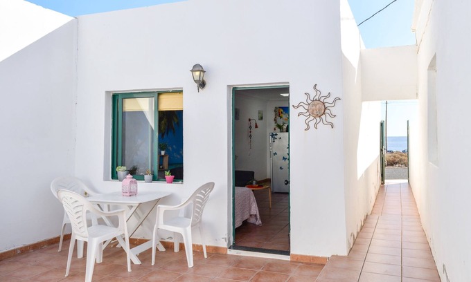 Playa Quemada Apartment | Cozy Oceanfront Studio "Apartamento Ayla 2" Steps from Beach
