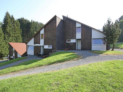 Untervalme House | Inviting Holiday Home in Untervalme near Ski Area
