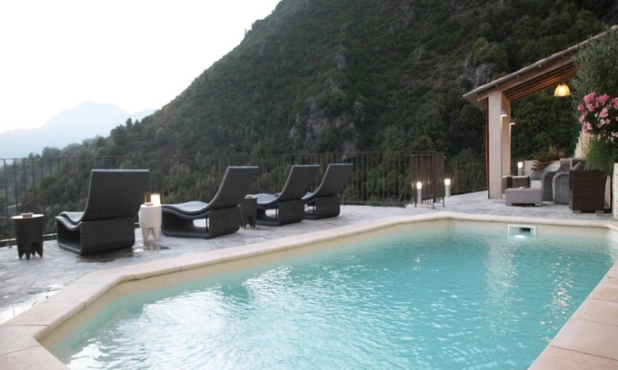 Mazzola Apartment | Cozy Holiday Home in Mazzola with Pool and Sauna