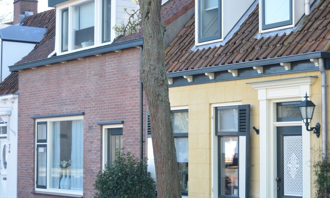 Kortgene House | Charming Holiday Home with Garden Near Veerse Meer