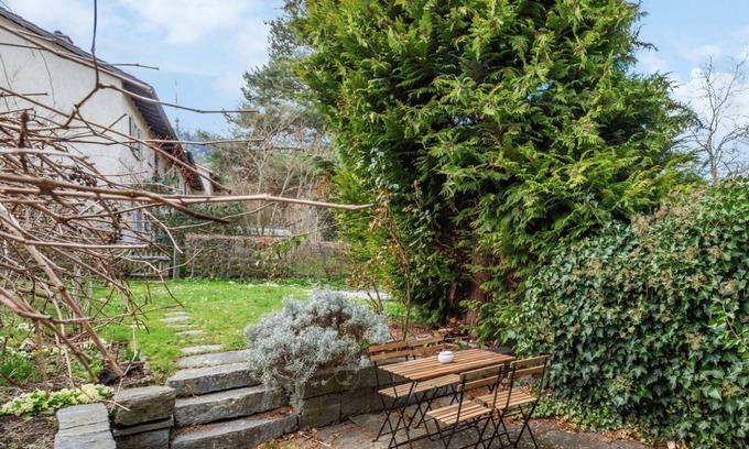 Wiedikon Apartment | Flexible Rental Home with Family-Friendly Amenities