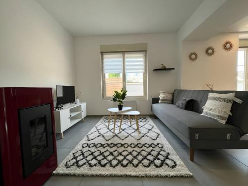 Parigne-lʼEveque House | Charming Home in Parigné-l Évêque near Le Mans